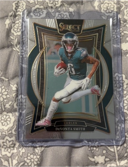 2024 Panini Select Concourse #51 Devonta Smith — front