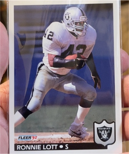 1992 Fleer #200 Ronnie Lott — front
