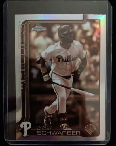 2025 Topps Chrome #31 Kyle Schwarber — front