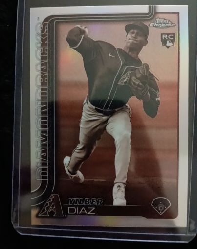 2025 Topps Chrome #8 Yilber Diaz — front