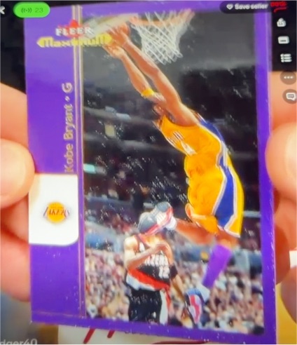 2001-02 Fleer Maximum #17 Kobe Bryant — front