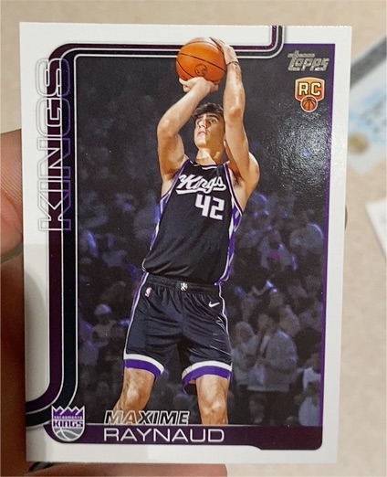2025-26 Topps #243 Maxime Raynaud — front