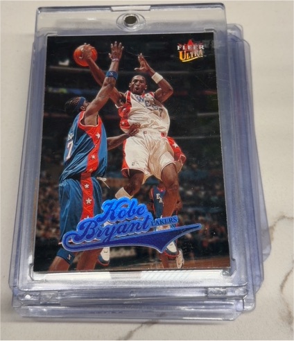 2004-05 Fleer Ultra #8 Kobe Bryant — front
