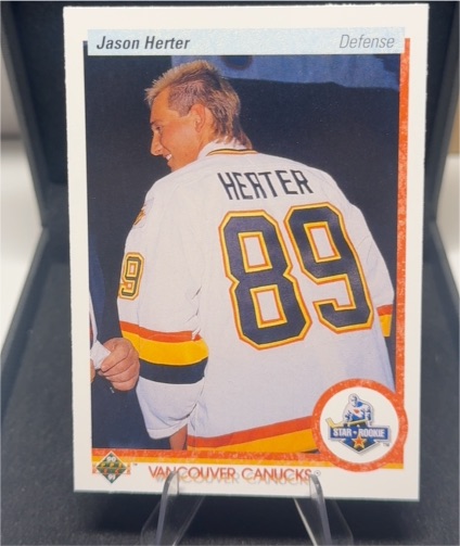 1990-91 Upper Deck #325 Jason Herter — front