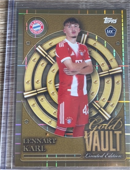 2025-26 Topps Bayern Munich Gold Vault #GV6 Lennart Karl — front