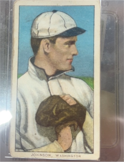 1909 T206 Piedmont #350 Walter Johnson Hands At Chest — front