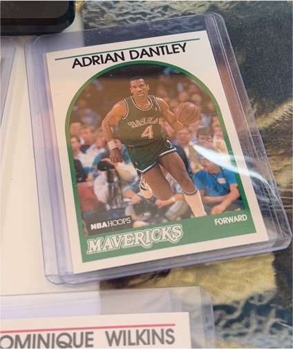 1989-90 NBA Hoops #125 Adrian Dantley — front