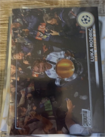 2022-23 Topps Stadium Club Chrome UEFA #37 Luka Modric — front