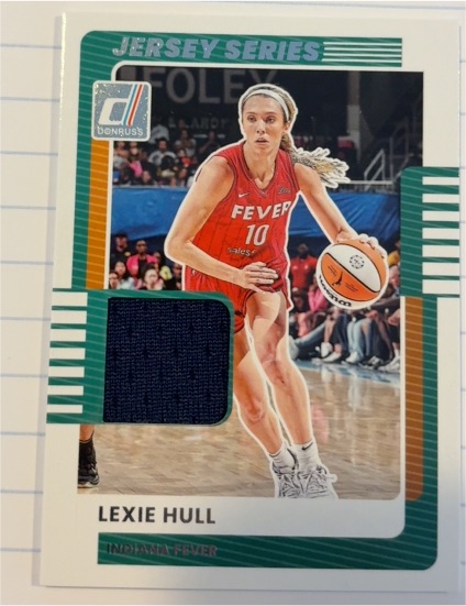 2025 Donruss WNBA Jersey Series Lexie Hull — front
