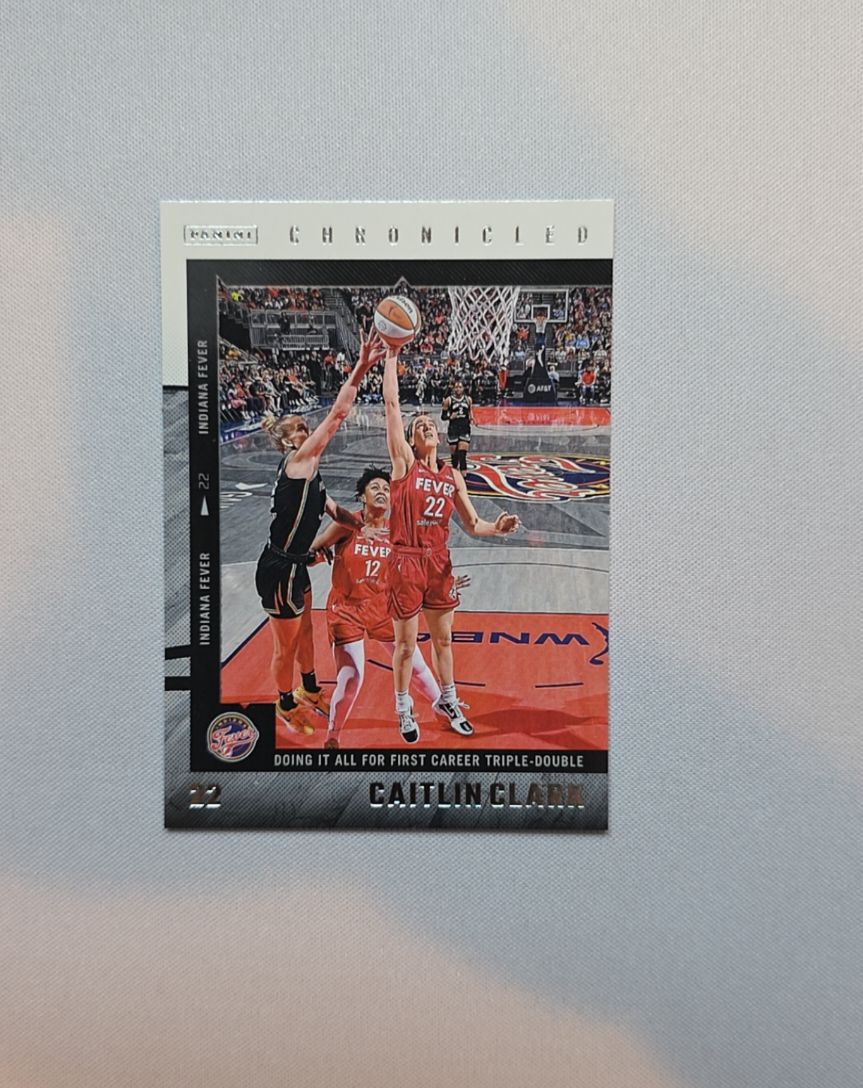 2025 Panini Chronicled #5 Caitlin Clark — front