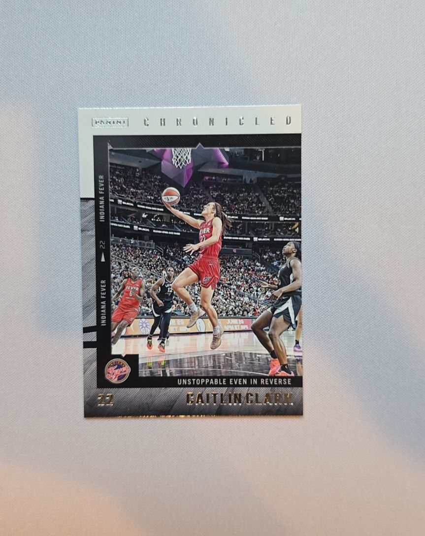 2025 Panini Caitlin Clark Chronicled #35 — front