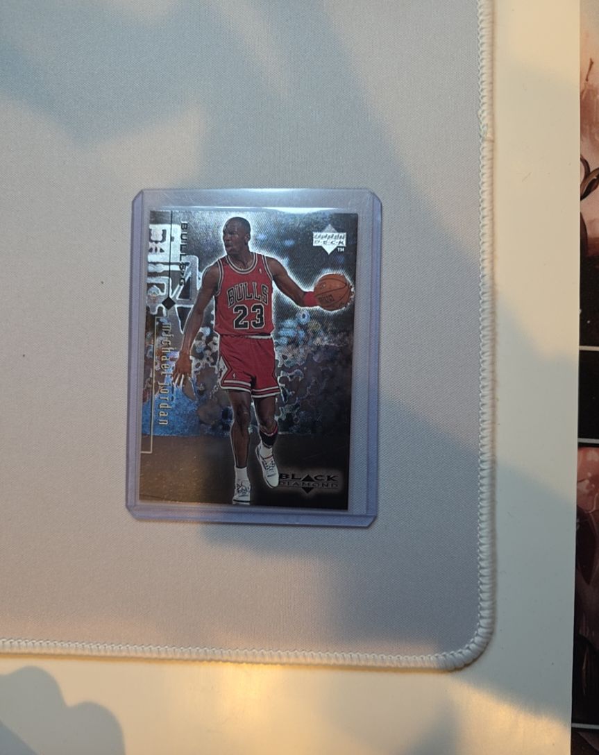 1998-99 Upper Deck Black Diamond #9 Michael Jordan — front