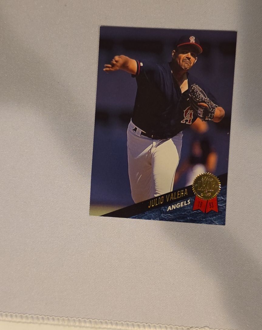 1993 Leaf #430 Julio Valera — front