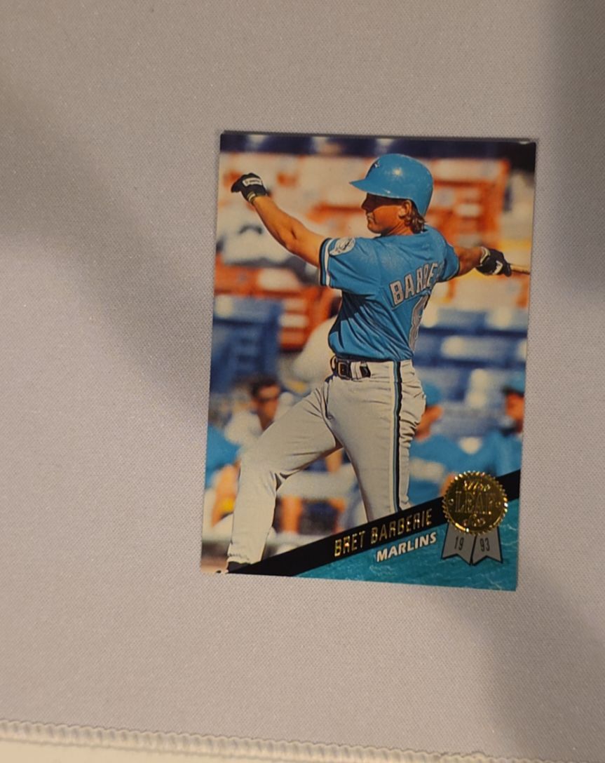 1993 Leaf #19 Bret Barberie — front