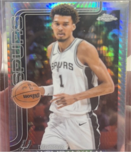 2025-26 Topps Chrome #221 Victor Wembanyama — front