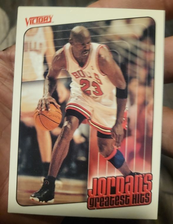 1999-00 Upper Deck Victory #386 Michael Jordan — front