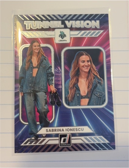 2025 Panini Donruss WNBA #10 Sabrina Ionescu Tunnel Vision — front