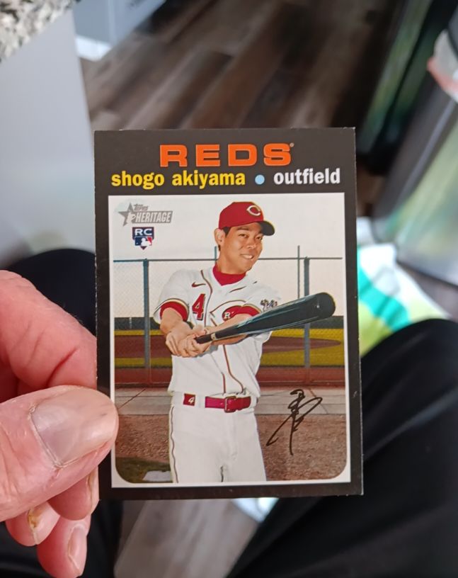 2020 Topps Heritage #527 Shogo Akiyama — front