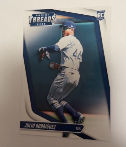 2022 Panini Chronicles Threads #15 Julio Rodriguez — front