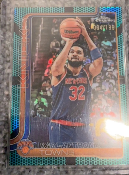2025-26 Topps Chrome #179 Karl-Anthony Towns — front