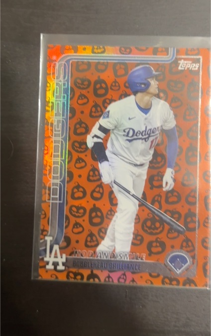 2025 Topps Update #US84 Shohei Ohtani Nod And Smile — front