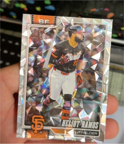 2026 Topps Series 1 #8 Heliot Ramos — front