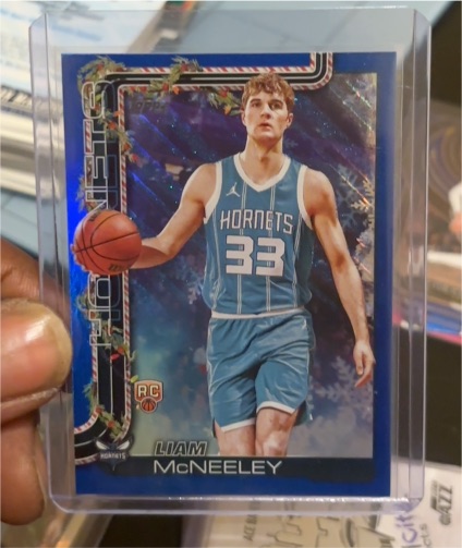 2025-26 Topps Holiday #H189 Liam McNeeley — front