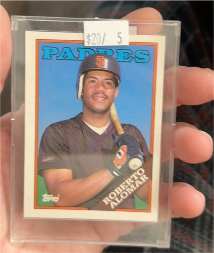 1988 Topps Traded #4T Roberto Alomar — front