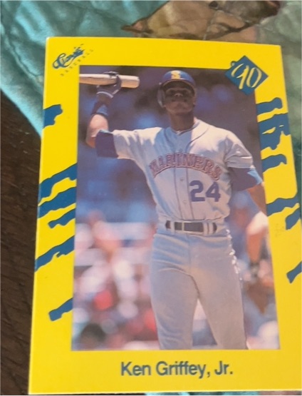 1990 Classic Yellow #T1 Ken Griffey Jr. — front