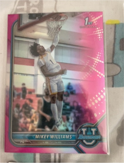2021-22 Bowman University #1 Mikey Williams Pink Refractor — front