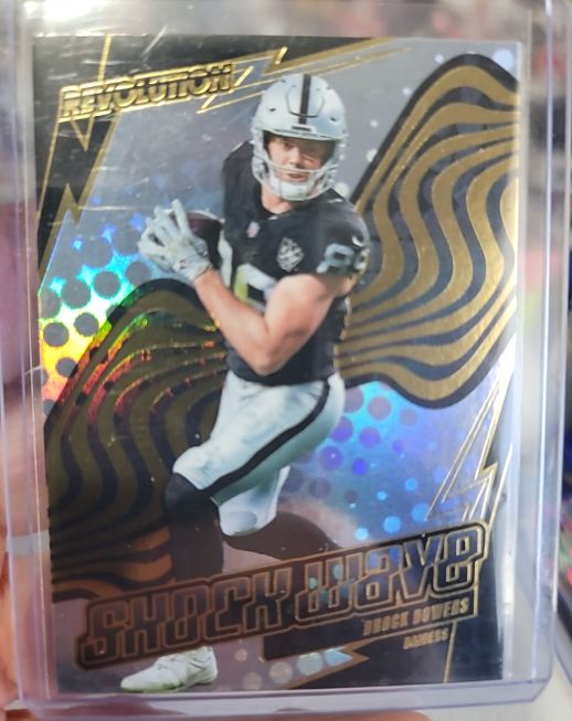 2025 Panini Revolution #29 Brock Bowers Shock Wave — front
