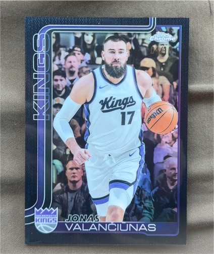 2025-26 Topps Chrome #206 Jonas Valančiūnas — front