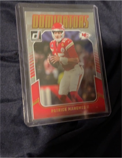 2024 Panini Donruss Dominators #2 Patrick Mahomes II — front