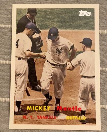 1957 Topps #50 Mickey Mantle — front