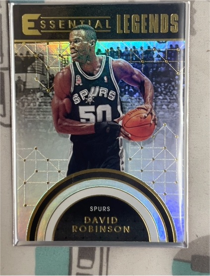 2017-18 Panini Essentials Essential Legends #EL-5 David Robinson — front