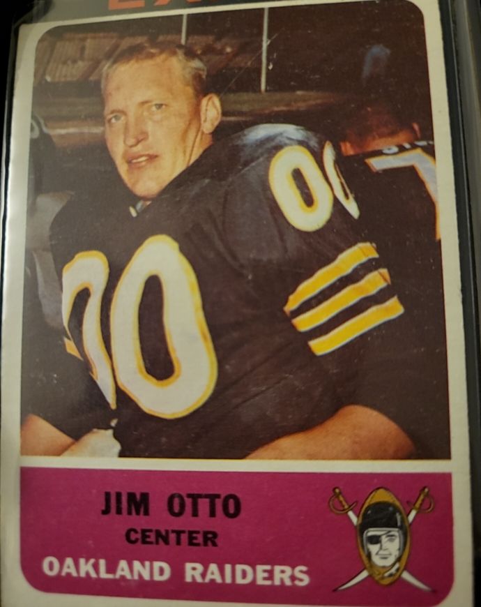 1962 Fleer #72 Jim Otto — front
