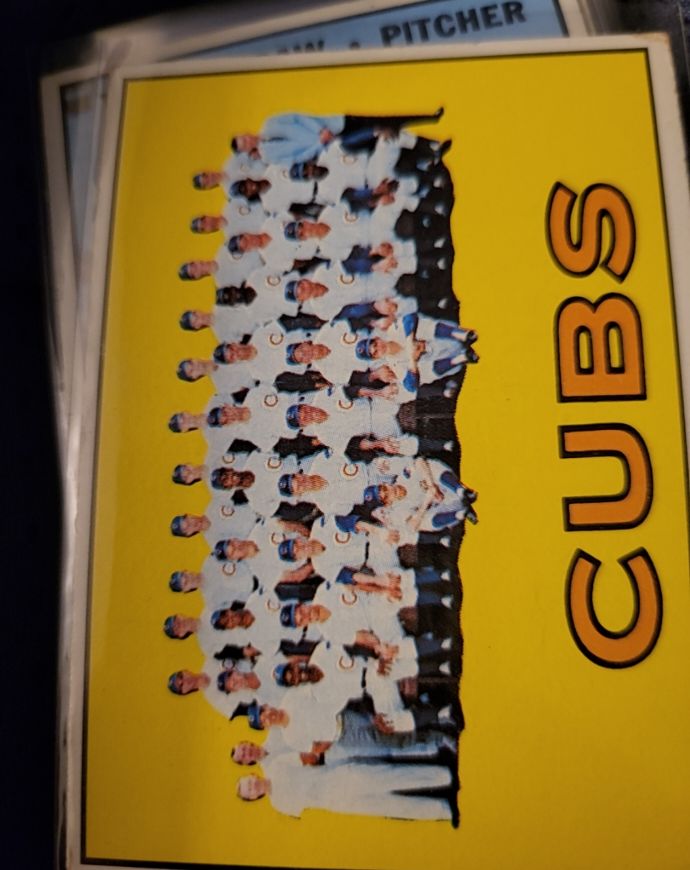 1967 Topps #354 Chicago Cubs Team — front