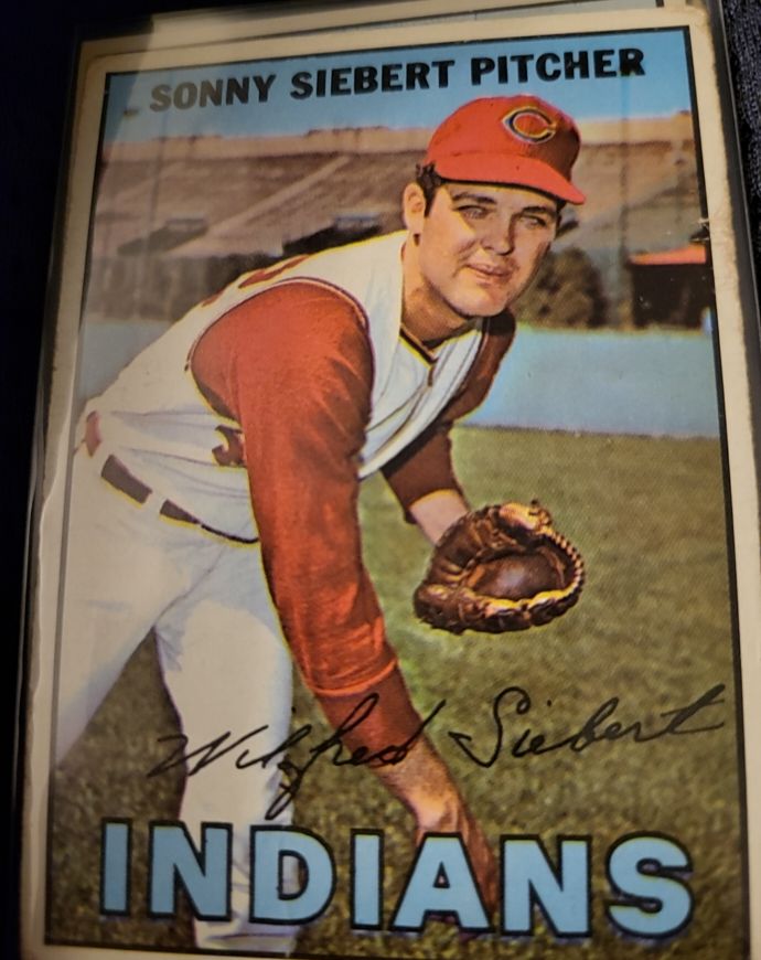 1967 Topps #95 Sonny Siebert — front