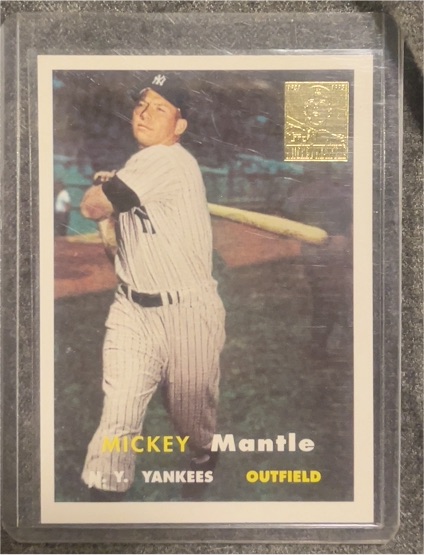 1957 Topps #95 Mickey Mantle — front
