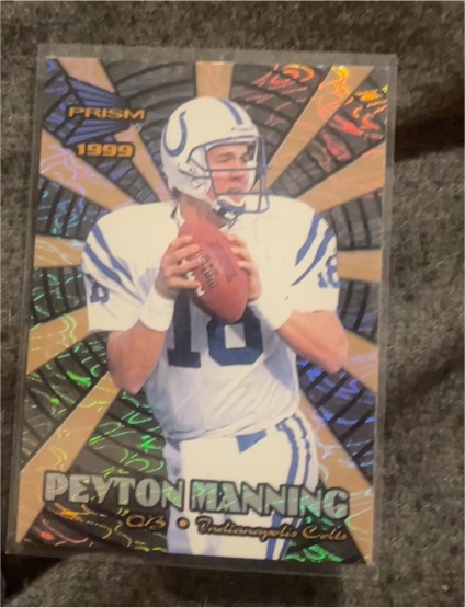 1999 Pacific Prism #8 Peyton Manning — front