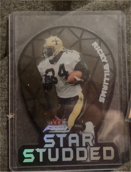 2000 Fleer Focus #14 SS Ricky Williams Star Studded — front