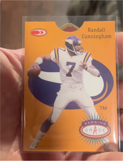 1999 Donruss Preferred QBC Passing Grade #15 Randall Cunningham — front