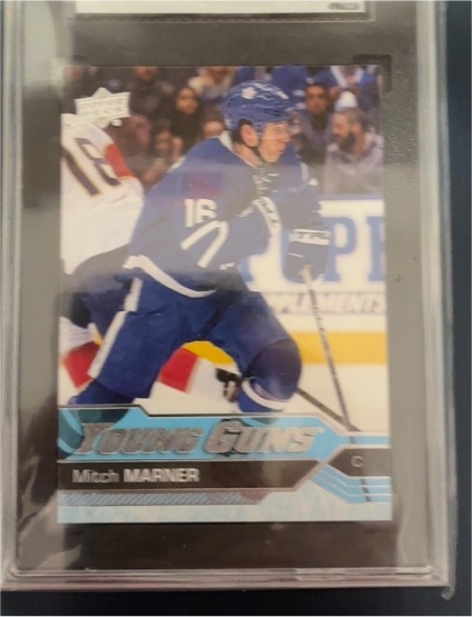 2016-17 Upper Deck #468 Mitch Marner Young Guns Rookie — front