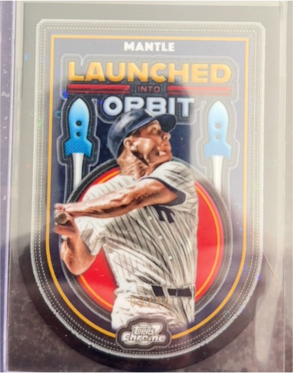 2025 Topps Chrome Cosmic #LIO-18 Mickey Mantle Launched Into Orbit — front