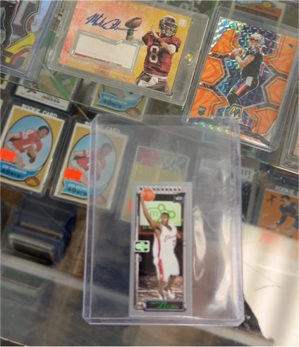 2003 Topps Matrix Mini #111 LeBron James — front