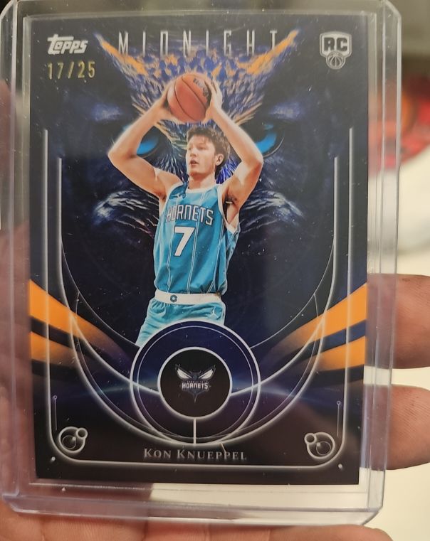 2025 Topps Midnight #17/25 Kon Knueppel — front