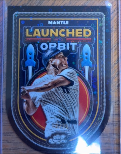 2025 Topps Chrome Cosmic #LIO-18 Mickey Mantle Launched into Orbit — front
