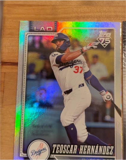 2026 Topps Series 1 #LAD Teoscar Hernández — front