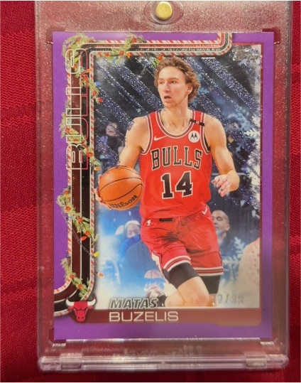 2025-26 Topps Holiday #H30 Matas Buzelis — front