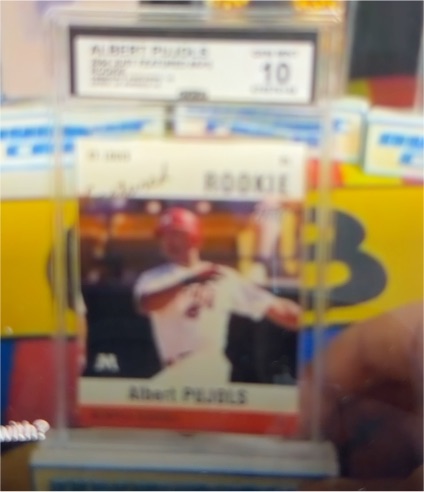 2001 Fleer Albert Pujols Rookie Card — front